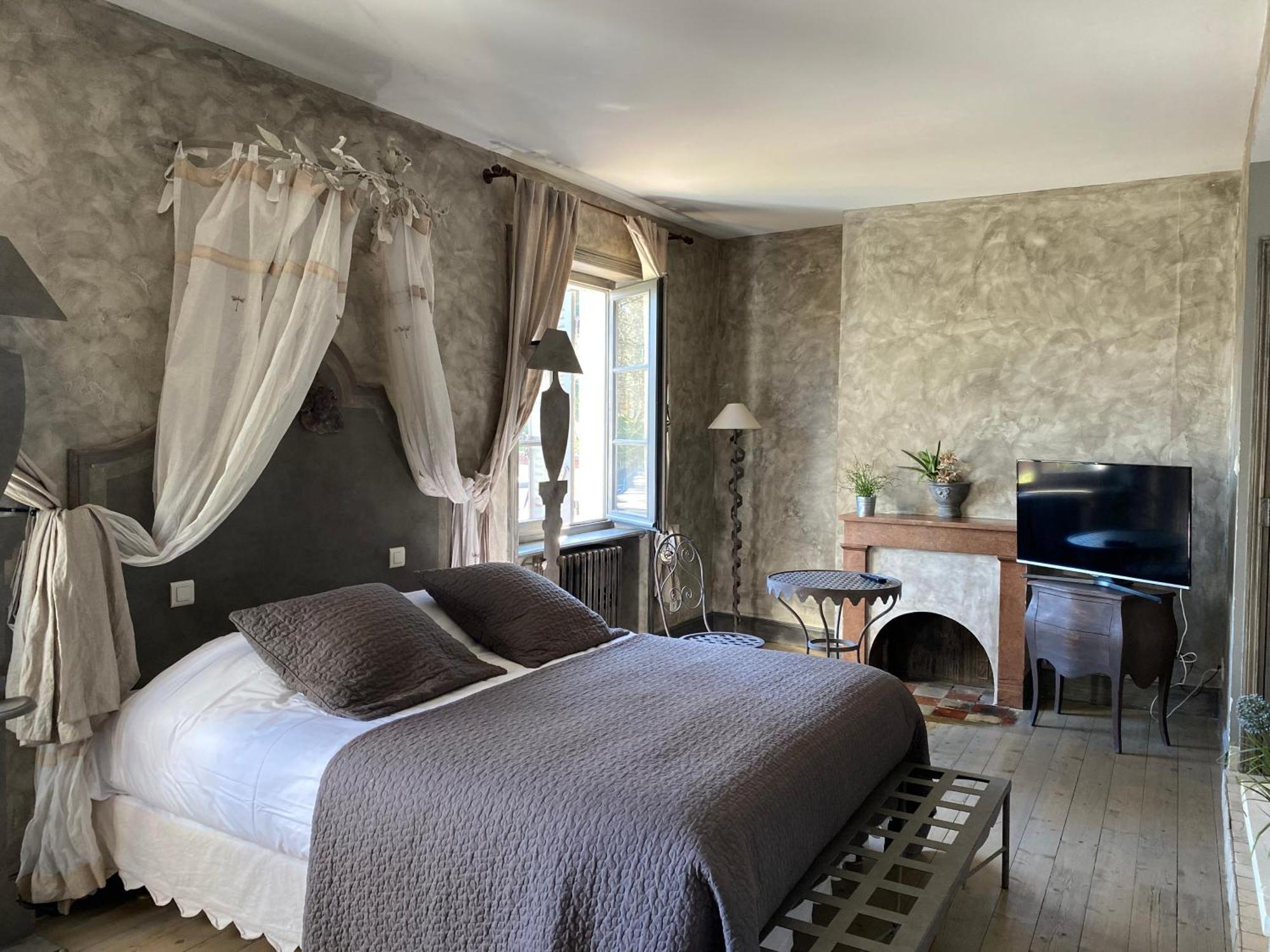 Les Jardins De La Tour Hotell Châtillon-sur-Chalaronne Eksteriør bilde